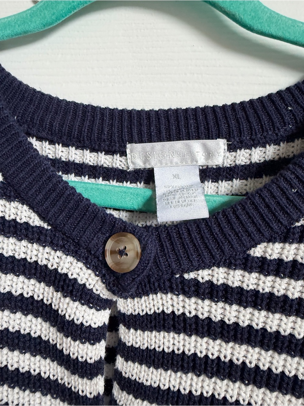 Knit button top - Picture 2 of 2